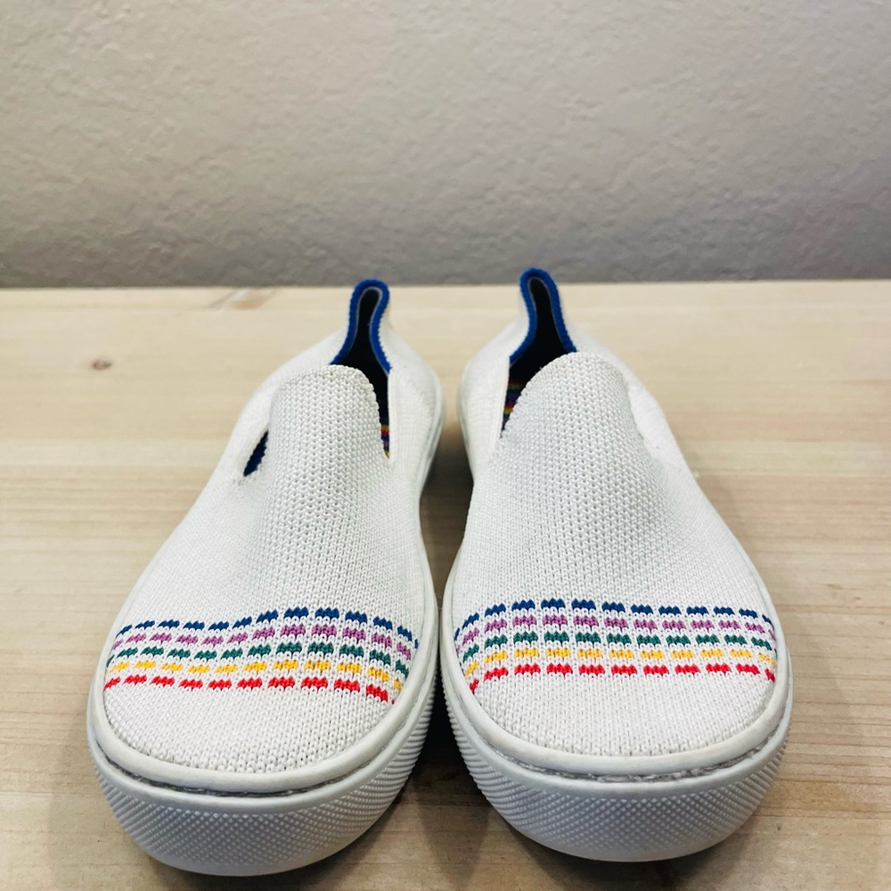 Rothy's The Kids Sneaker Knit Fabric Cute White Rainbow Sneakers